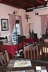 Mesón La Ermita inside