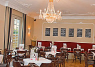 Café Merci Bad Soden inside