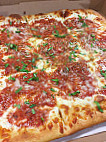 Jerry’s Pizza food