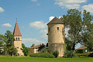 Auberge De La Tour inside