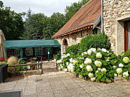 La Grange De L'abbaye outside