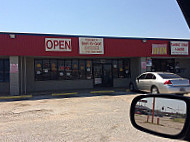 Freeney's -b-que outside