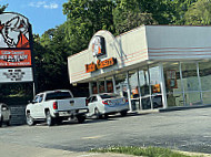 Little Caesars Pizza outside