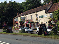 Knowle Inn outside