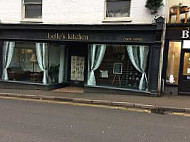 Belle's Kitchen outside