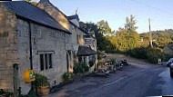 The Butchers Arms outside