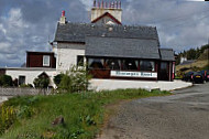 Dunvengan Dining outside