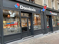 Domino's Pizza Chateaubriant outside