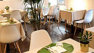 Eve Au Paradis Vegan inside