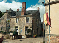 Cafe Des Tours outside