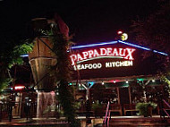 Pappadeaux outside