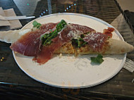 Pizza Giovanni food