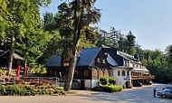 Und Köhlerhütte-fürstenbrunn outside