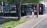 Espace Midinette - Midinette la Cafet' outside