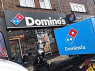 Domino's Pizza outside