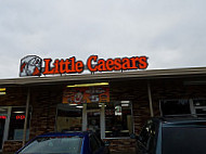 Little Caesars Pizza outside