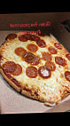 Pete's Pizza food