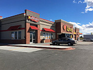 Hardee's outside