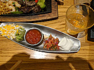 Chili's Grill Bar Seguin food