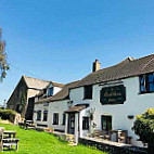 The Butchers Arms outside