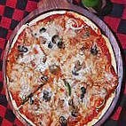 Little Italy Pizzeria food