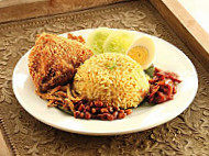 Nasi Briyani Padu Rin Kitchen (sri Rampai) inside