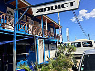 Addict Café outside