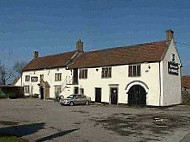 Waggon Horses Free House outside