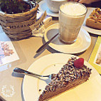 Café Krokant food