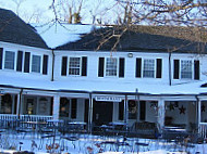 Barnstable Tavern & Grille inside