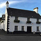 The Fox And Hounds outside