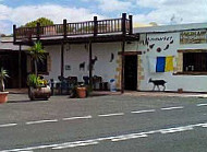 La Pinta outside