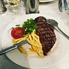 Luc's Brasserie food