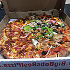 Big Bob's Best Pizza food