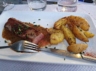 Le Bistro du Lac food