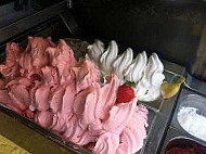 Eis Cafe Gondola Gelateria Italiana food