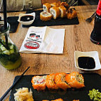 Sushifreunde food