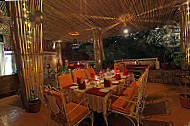 Hari Garh Restaurant outside