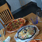 Pizzeria La Rustica food