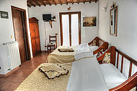 Agriturismo La Fraschetta inside