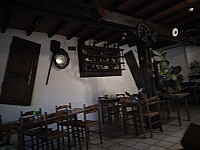 Auberge Des Hauts-viaux inside