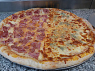 Big Pizza food