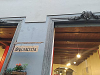 La Spinata outside