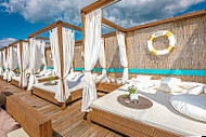 Sky & Sand Beachclub outside