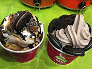 Menchie's Frozen Yogurt food