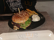 Milok Burger food