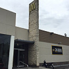 Mcdonald's San Isidro outside