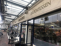 Katsouris Delicatessen inside