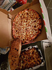 Midnight Pizza food