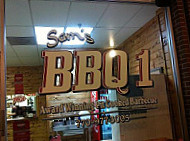 Sam's Bbq 1 outside